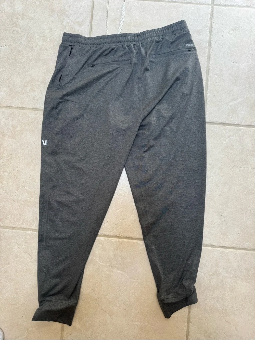 Vuori Sunday Performance Jogger White Drawstring - Charcoal Heather